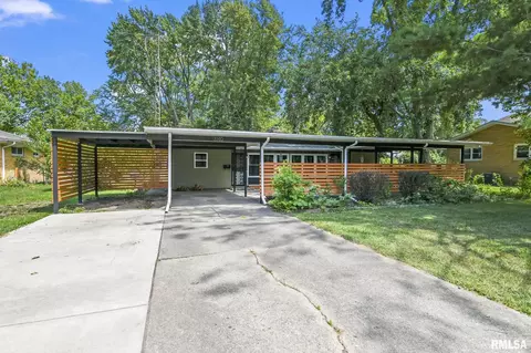 3140 S Rita Ave, Springfield, IL 62703