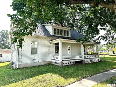 103 N Williams St, Perry, IL 62362