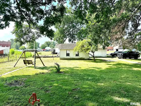 103 N Williams St, Perry, IL 62362 photo 20