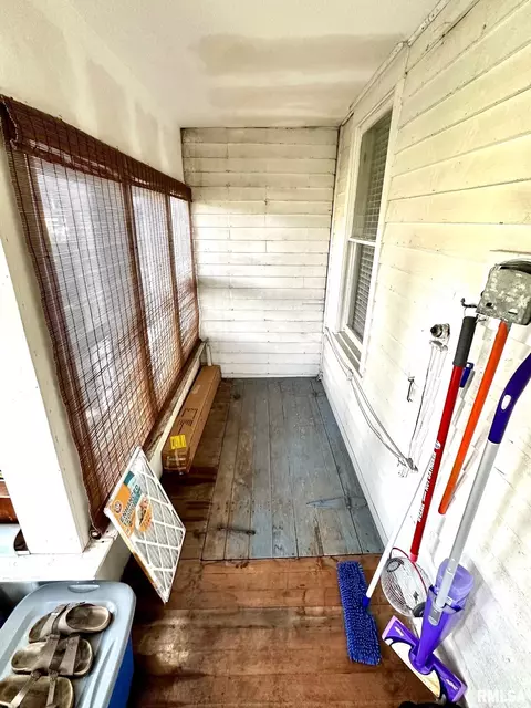 103 N Williams St, Perry, IL 62362 photo 18