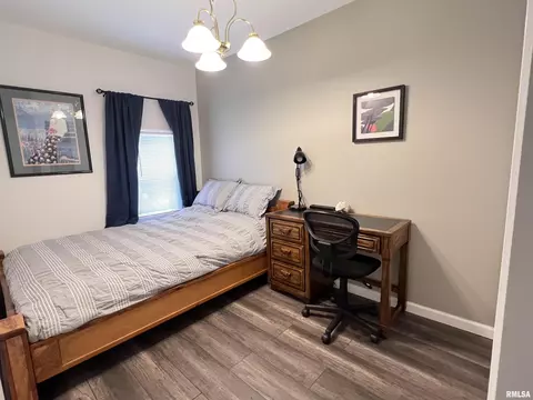1315 S Pasfield St, Springfield, IL 62704 photo 12