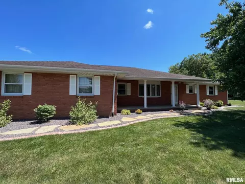 30 Wind Cave Dr, Springfield, IL 62707