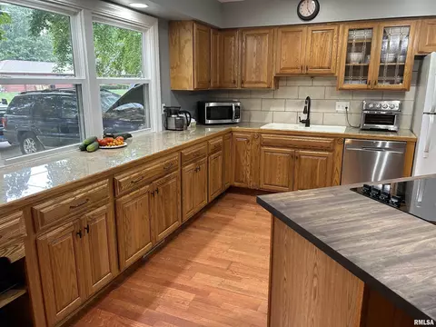 1909 Creighton Rd, Springfield, IL 62703 photo 6