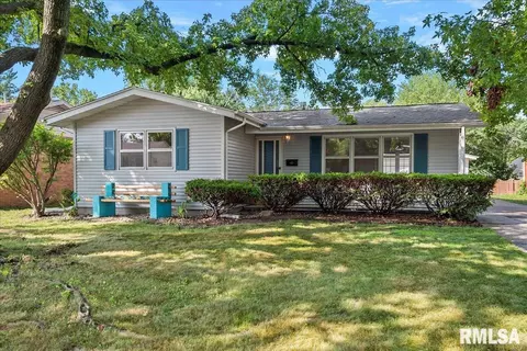 215 Cranmer Dr, Springfield, IL 62704