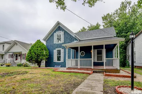 408 E 2nd St, Pana, IL 62557