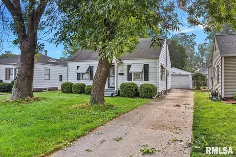 2920 S 4th St, Springfield, IL 62703 photo 2