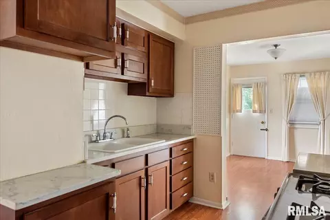 2920 S 4th St, Springfield, IL 62703 photo 11
