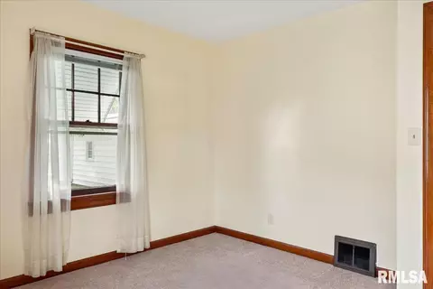 2920 S 4th St, Springfield, IL 62703 photo 17