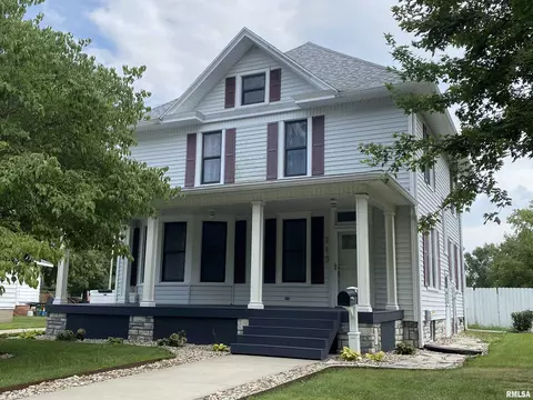 213 E Greenwood Ave, Jacksonville, IL 62650