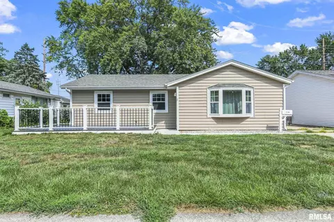 1852 Camden Rd, Springfield, IL 62702
