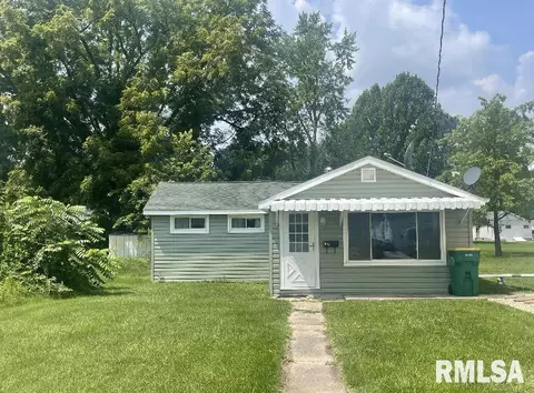 1692 Willard St, Galesburg, IL 61401
