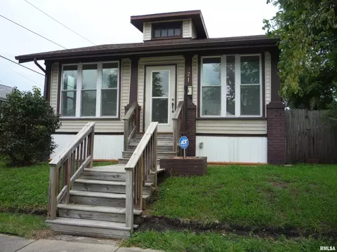 421 Cross St, Springfield, IL 62703 photo 2