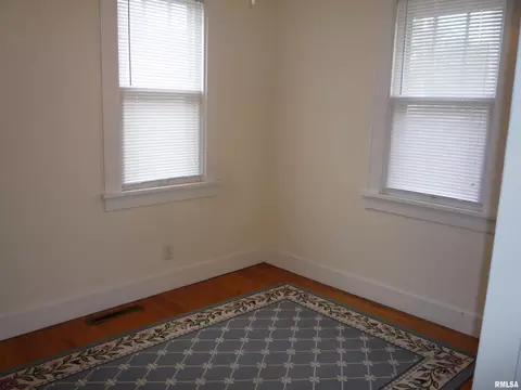 421 Cross St, Springfield, IL 62703 photo 14