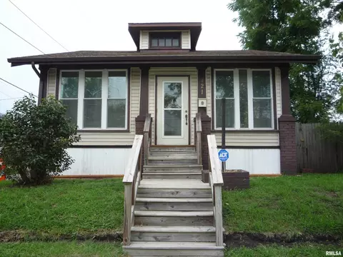 421 Cross St, Springfield, IL 62703