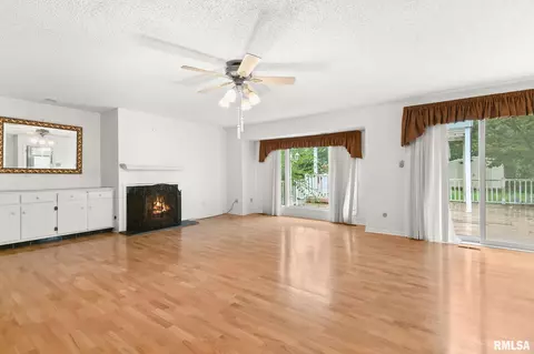 4585 E Powers Blvd, Decatur, IL 62521 photo 14