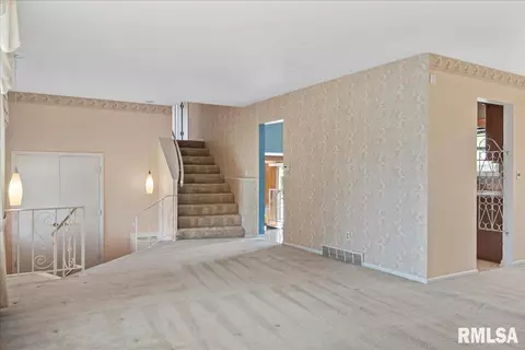 2208 Keokuk Dr, Springfield, IL 62702 photo 10