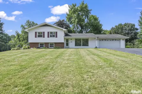 24 Arabian Trl, Springfield, IL 62702
