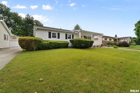 36 Foresters Ln, Springfield, IL 62704 photo 2