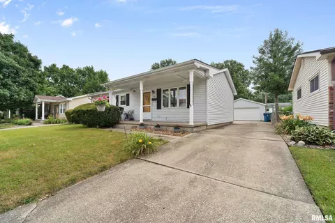36 Foresters Ln, Springfield, IL 62704 photo 3
