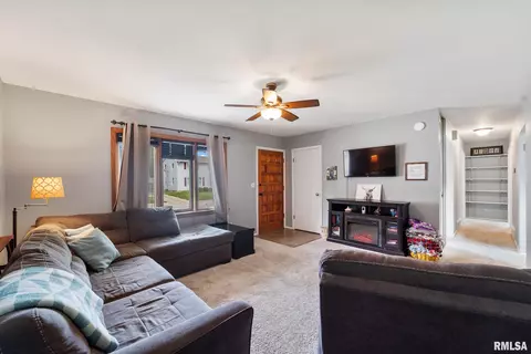 36 Foresters Ln, Springfield, IL 62704 photo 10