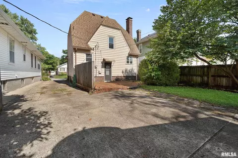 1729 Holmes Ave, Springfield, IL 62704 photo 6