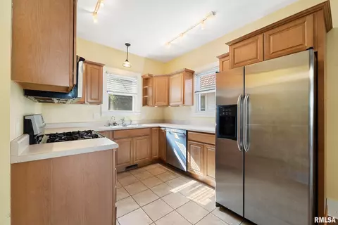 1729 Holmes Ave, Springfield, IL 62704 photo 17