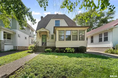 1729 Holmes Ave, Springfield, IL 62704