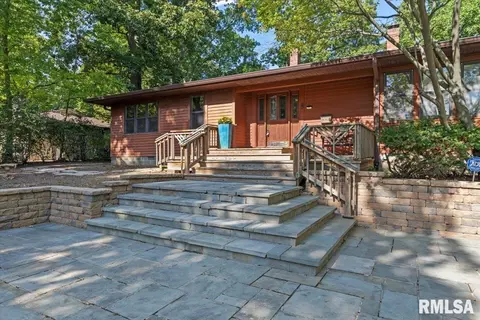 44 Hickory Pt, Springfield, IL 62712