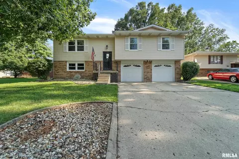 1912 Croydon Dr, Springfield, IL 62703