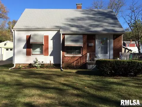 2208 S Pasfield St, Springfield, IL 62704