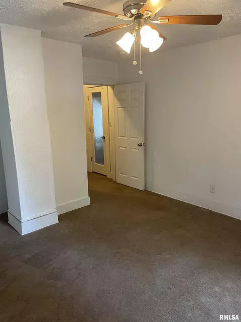 896 E State St, Jacksonville, IL 62650 photo 29