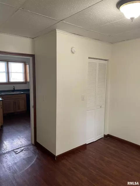 896 E State St, Jacksonville, IL 62650 photo 24