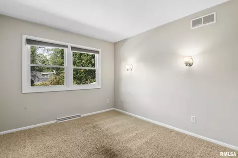 137 Cypress Point Dr, Springfield, IL 62704 photo 29