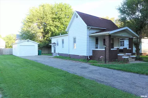 458 Clark St, Galesburg, IL 61401