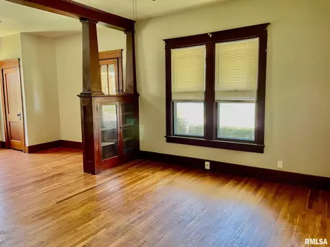 1709 E Reynolds St, Springfield, IL 62702 photo 4