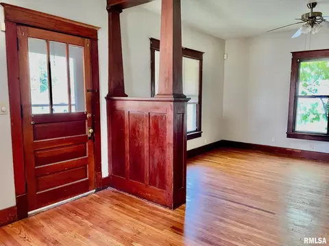 1709 E Reynolds St, Springfield, IL 62702 photo 3