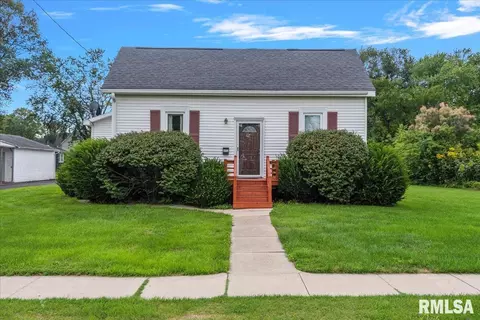 513 Pine St, Jacksonville, IL 62650