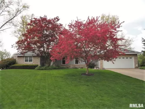 2610 Deveron Cir, Quincy, IL 62305