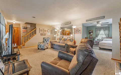 224 Rhoads Ave, Lincoln, IL 62656 photo 7