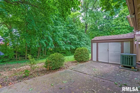 12 Oakbend Ct, Springfield, IL 62704 photo 24