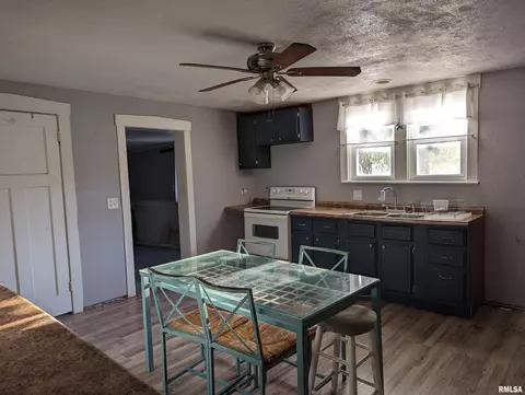 15 N Main St, Basco, IL 62313 photo 3