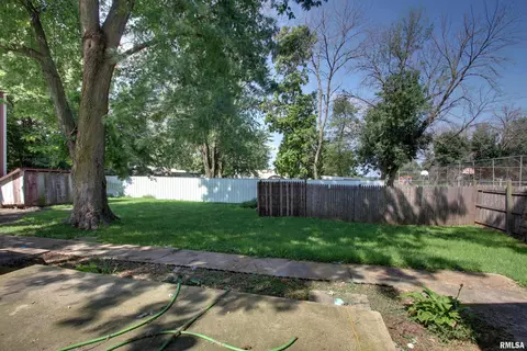 15 N Main St, Basco, IL 62313 photo 27