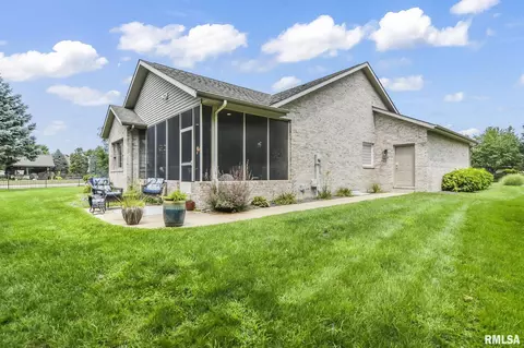1709 Josephine Pl, Springfield, IL 62704 photo 4