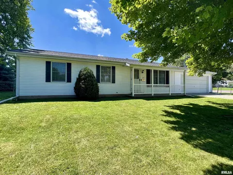 1370 W North St, Galesburg, IL 61401
