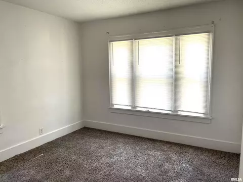 2300 Yale Blvd, Springfield, IL 62703 photo 8