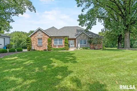 9815 Boyd Farm Rd, Rochester, IL 62563