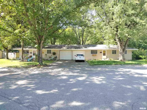 1745 W Governor St, Springfield, IL 62704