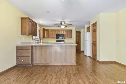 5013 Manhattan Dr, Springfield, IL 62711 photo 15