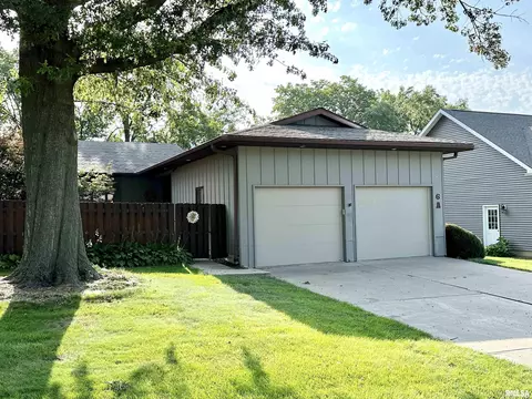 6 Justin Dr # A, Jacksonville, IL 62650