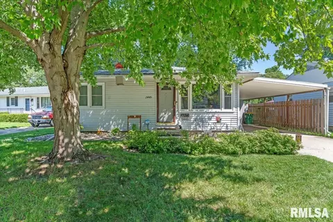 2445 Sussex Rd, Springfield, IL 62703